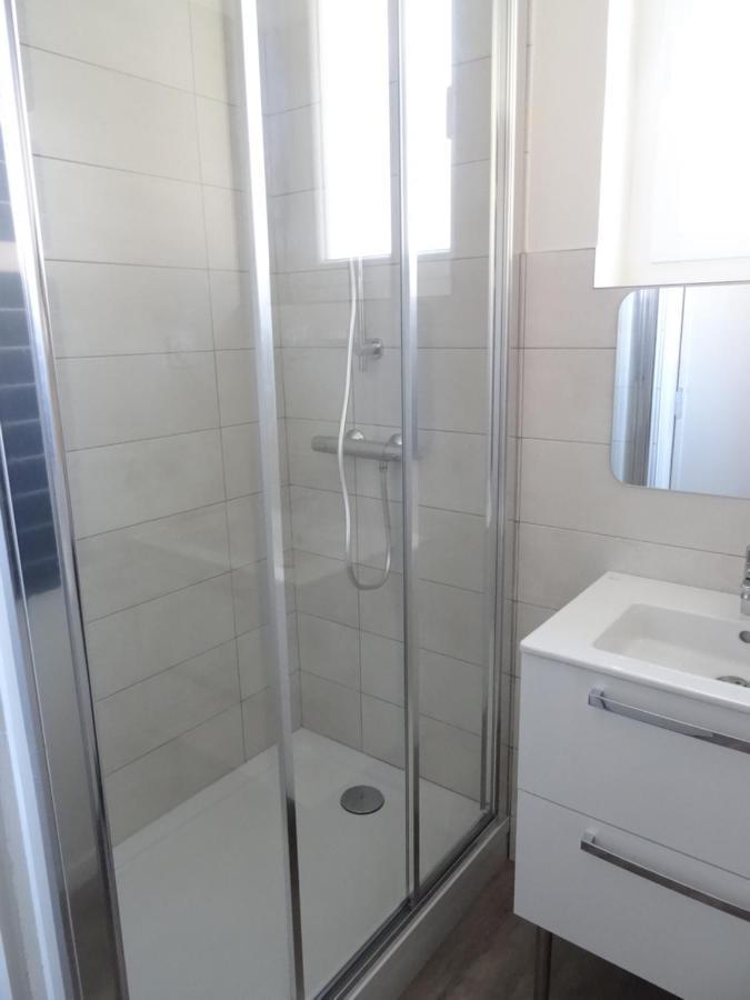 T3 Neuf 65M2 5 Personnes Avec Jardin Au Calme, Menage Inclus, Local Velo Appartement Bagnères-de-Luchon Buitenkant foto