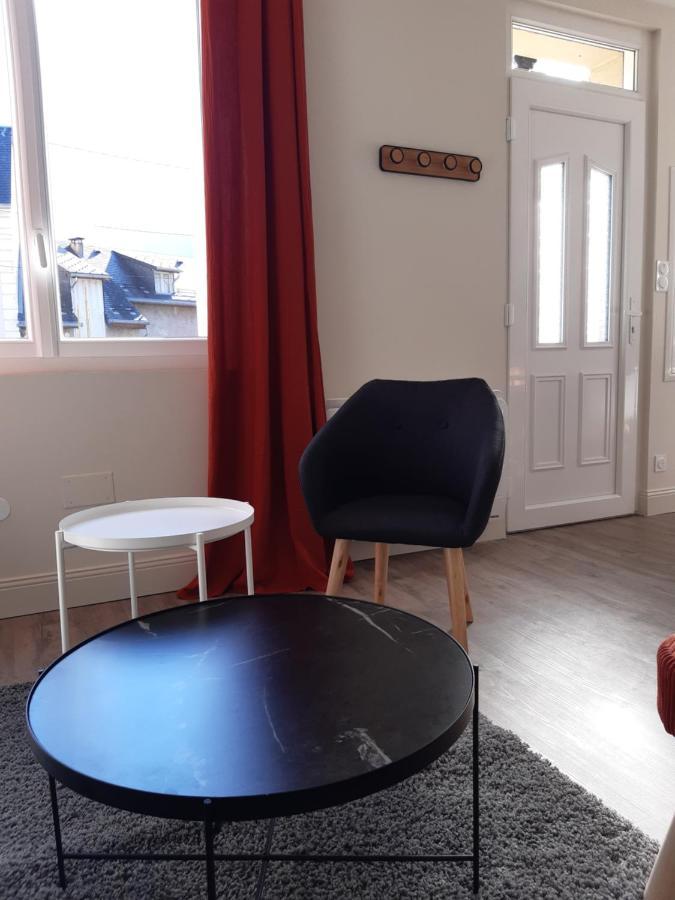 T3 Neuf 65M2 5 Personnes Avec Jardin Au Calme, Menage Inclus, Local Velo Appartement Bagnères-de-Luchon Buitenkant foto